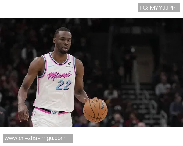 热火与湖人第三场激战回顾球星表现与战术分析全景展现